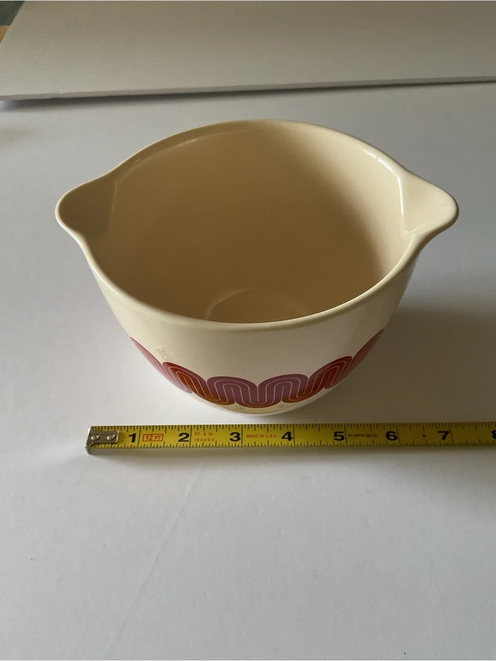 GREAT JONES STIR CRAZY CERAMIC MIXING BOWL RED WAVE PATTERN NWOT